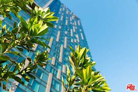 889 Francisco Street #1501 Los Angeles, CA 90017