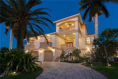 1203 Bay Dr Belleair Beach, FL 33786