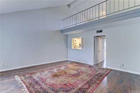 154 Yorktown Lane Costa Mesa, CA 92626