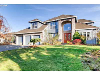 21680 NE Interlachen Ln Fairview, OR 97024
