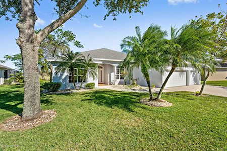 305 Sandhurst Drive Melbourne, FL 32940
