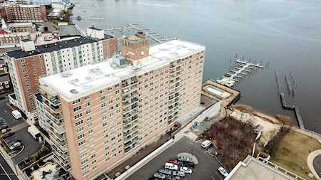 28 Riverside Ave Red Bank, NJ 07701