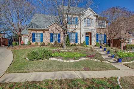 2904 High Oaks Drive Grapevine, TX 76051