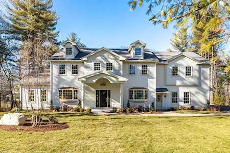 112 Nobscot Drive Framingham, MA 01701
