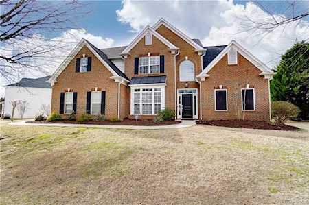 4926 King Arthur Dr Charlotte, NC 28277