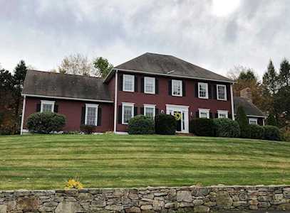 71 Camelot Dr Shrewsbury, MA 01545