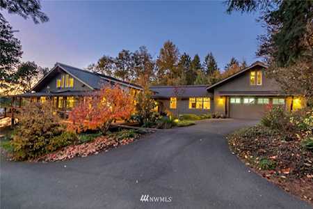 6037 Swayne Dr NE Olympia, WA 98516