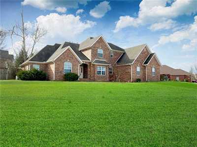 1026 Abbey Ct Cave Springs, AR 72718