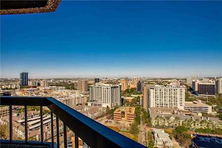 3030 Mckinney Avenue #2305 Dallas, TX 75204