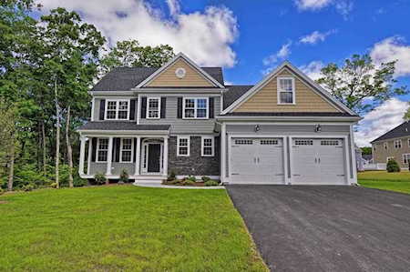 28 Cooper Farm Attleboro, MA 02703