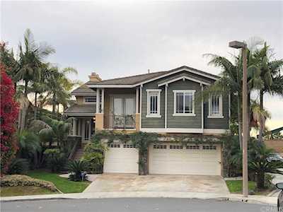 2118 Ridgeview Terrace Drive Signal Hill, CA 90755