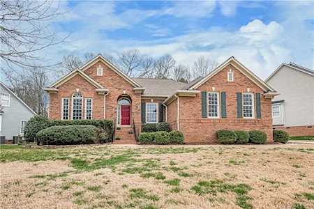 4339 Esherwood Ln Charlotte, NC 28270