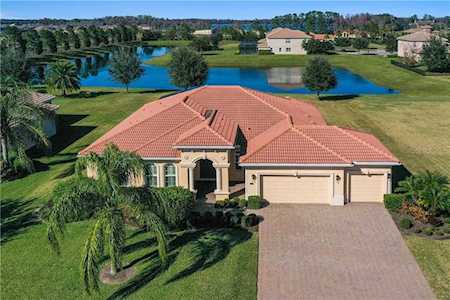 18015 Bellezza Drive Orlando, FL 32820