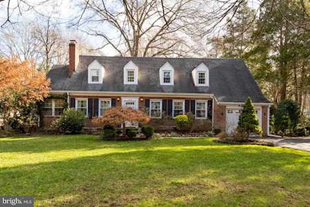 9115 Mcnair Dr Alexandria, VA 22309