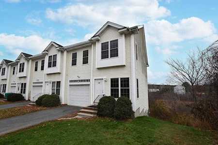 17 Maple Ave #17 Upton, MA 01568