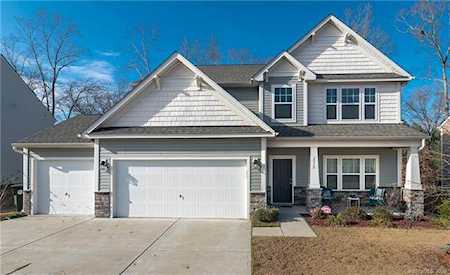2572 Courtland Dr Clover, SC 29710