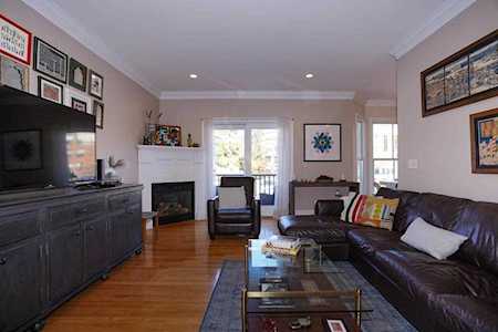 4 Bacon St #4 Arlington, MA 02476