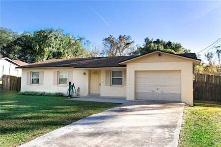 816 E Orange Street Apopka, FL 32703