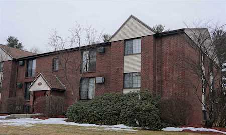56R English Village Rd #104 Manchester, NH 03102