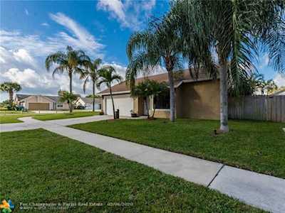 1808 Banyan Creek Cir N Boynton Beach, FL 33436