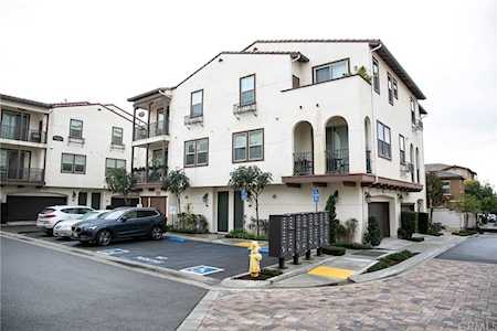 1878 Orizaba Avenue #105 Signal Hill, CA 90755