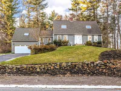773 Winter St North Andover, MA 01845