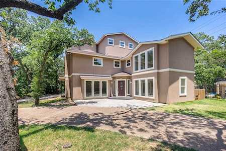 110 Hickory Ridge Drive Highland Village, TX 75077