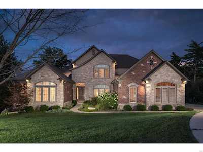 3 Valley View Place St Louis, MO 63124