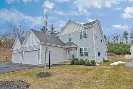 24 Shadow Crk Ln #27 Ashland, MA 01721