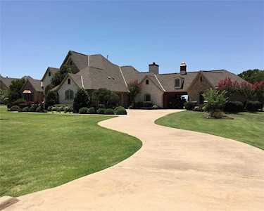 301 W Aurora Vista Trail Aurora, TX 76078
