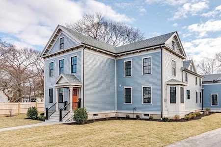 336 Newtonville Ave #4 Newton, MA 02460