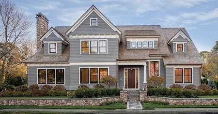 32 Forest St Lexington, MA 02421