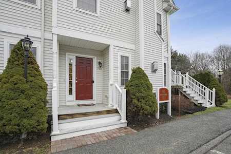 505 Hampton Way #505 Abington, MA 02351