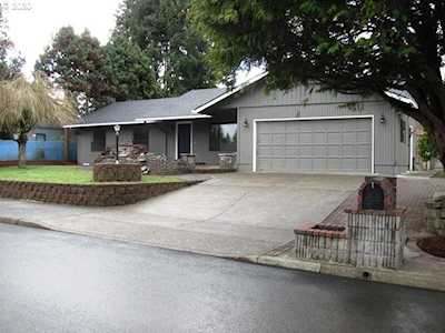 5106 NW Daniels St Vancouver, WA 98663