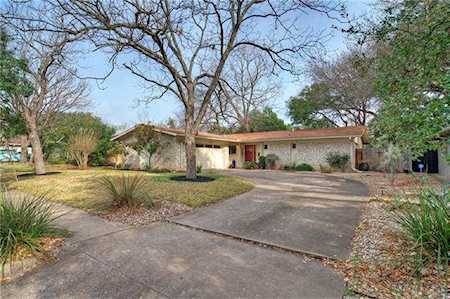 2908 Stoneway Dr Austin, TX 78757