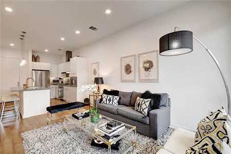 207 W Johanna St #210 Austin, TX 78704
