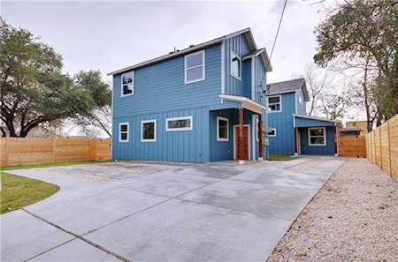 6815 Montana St #A Austin, TX 78741