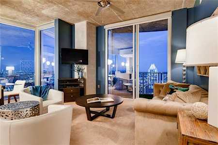 360 Nueces St #3811 Austin, TX 78701