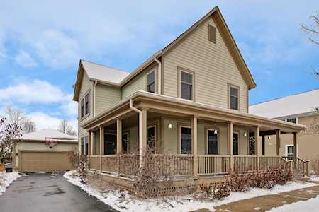 1296 Hedgerow Dr Grayslake, IL 60030