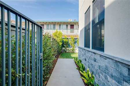 111 Vista Del Mar #D Redondo Beach, CA 90277
