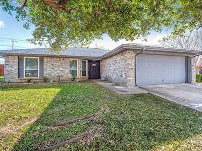 7048 Meadowview Terrace North Richland Hills, TX 76182