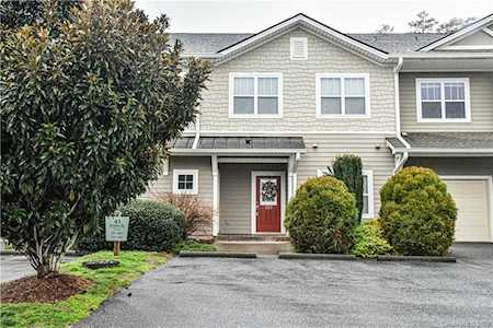 43 Foxden Dr Fletcher, NC 28732