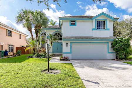 11134 Bismarck Pl Cooper City, FL 33026