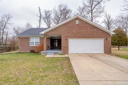 104 Deer Creek Dr Sellersburg, IN 47172