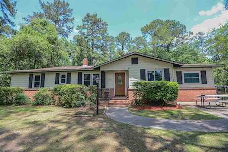 1437 Chowkeebin Nene Tallahassee, FL 32301