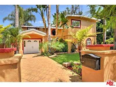 21001 Costanso Street Woodland Hills, CA 91364