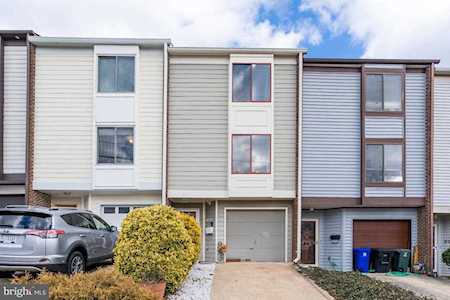 2037 Cameron St Arlington, VA 22207