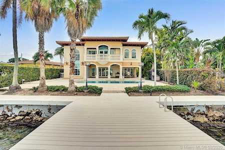 655 N Shore Dr Miami Beach, FL 33141