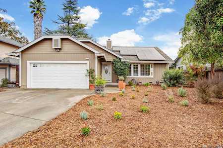 424 Shepp Court Santa Rosa, CA 95407