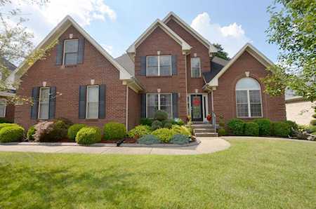 4541 Cherry Forest Cir Louisville, KY 40245